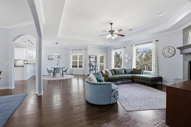 9950 Stone Crest Circle, Edmond, OK 73034