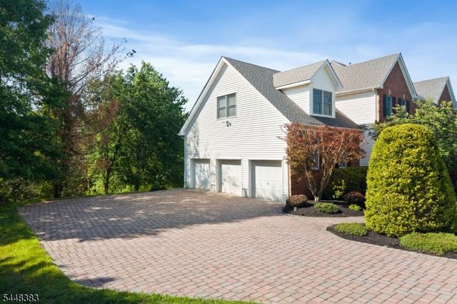 93 Hills Dr, Montgomery Twp., NJ 08502