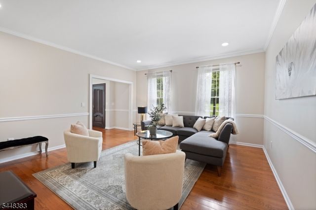 93 Hills Dr, Montgomery Twp., NJ 08502