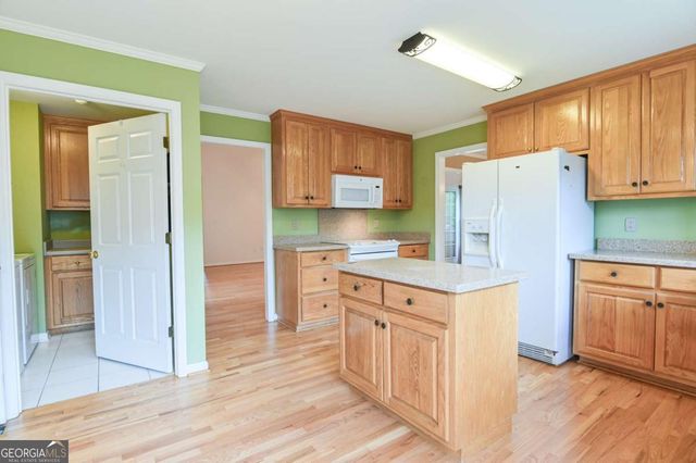 645 Saint Ives Drive, Athens, GA 30606