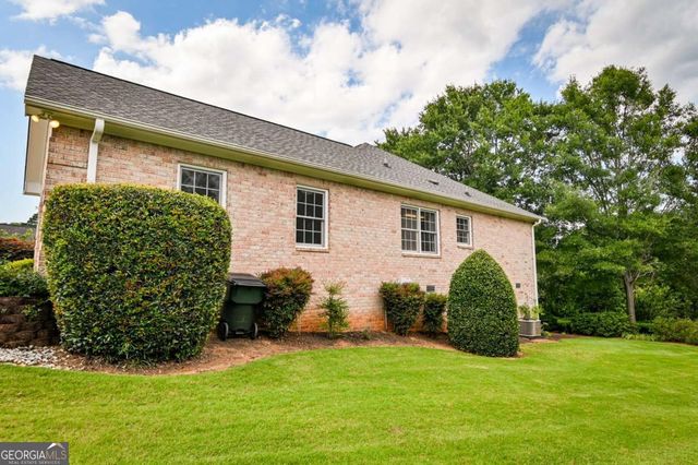645 Saint Ives Drive, Athens, GA 30606