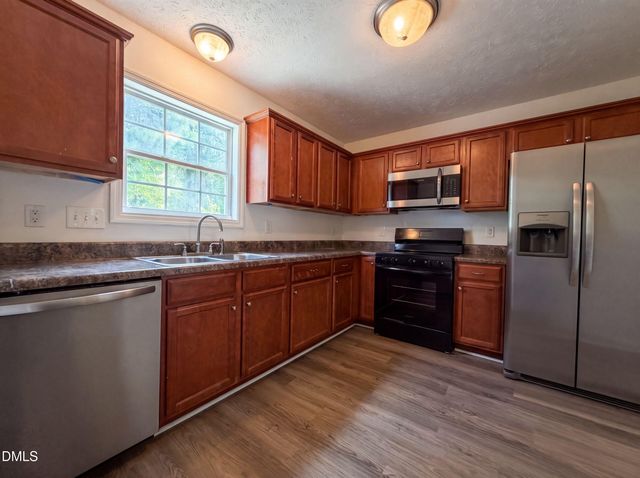 505 Old Warden Way, Hope Mills, NC 28348