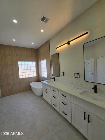 10114 S 43RD Avenue, Laveen, AZ 85339