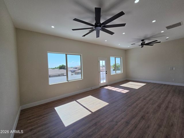 10114 S 43RD Avenue, Laveen, AZ 85339