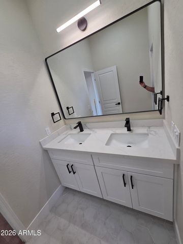 10114 S 43RD Avenue, Laveen, AZ 85339