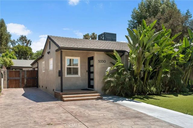 5330 Natick, Sherman Oaks, CA 91411