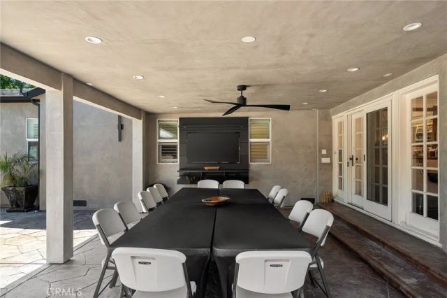 5330 Natick, Sherman Oaks, CA 91411