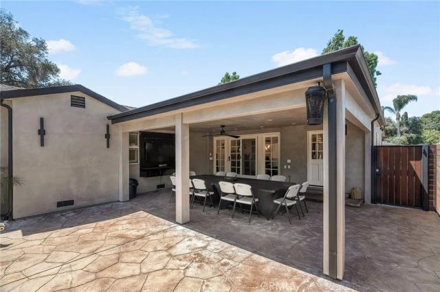 5330 Natick, Sherman Oaks, CA 91411