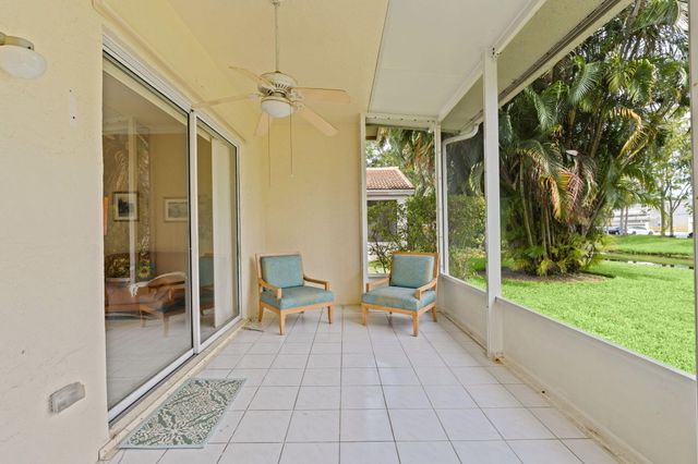 656 LAKE WELLINGTON Drive, Wellington, FL 33414
