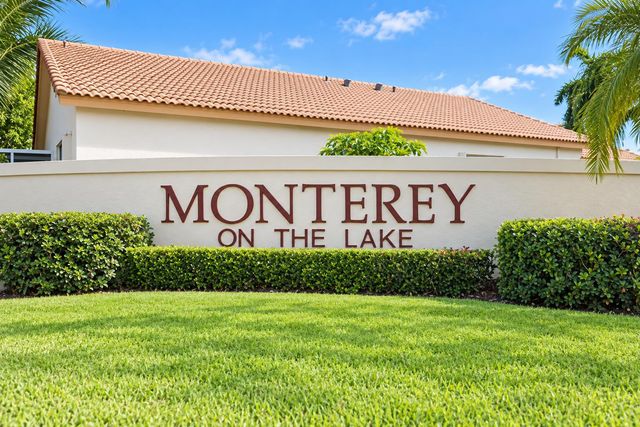 656 LAKE WELLINGTON Drive, Wellington, FL 33414