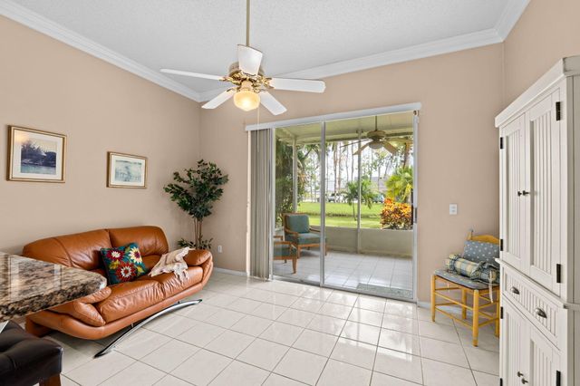 656 LAKE WELLINGTON Drive, Wellington, FL 33414