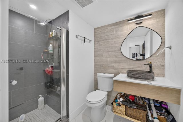 8490 SW 154th Cir Ct 411, Miami, FL 33193
