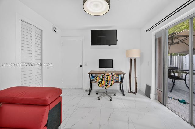 8490 SW 154th Cir Ct 411, Miami, FL 33193
