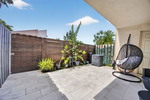 8490 SW 154th Cir Ct 411, Miami, FL 33193