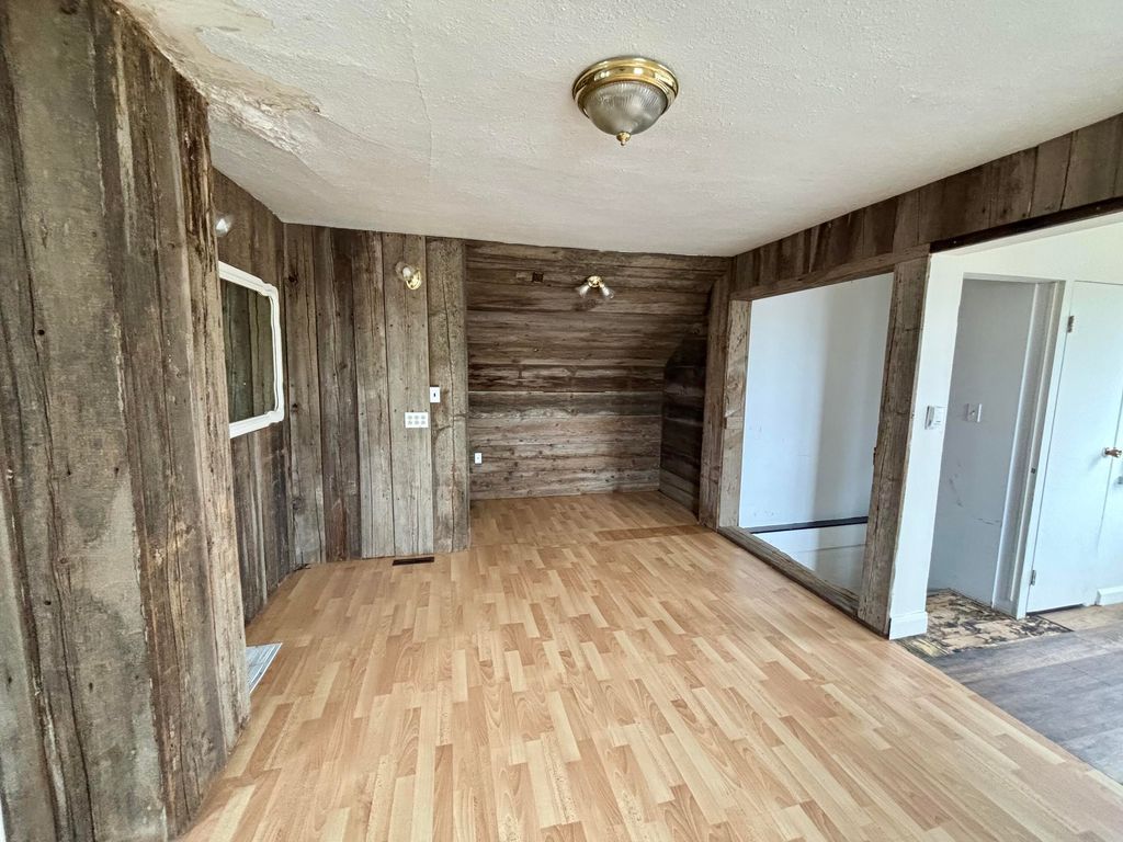 104 12th AVE, Havre, MT 59501 photo 11