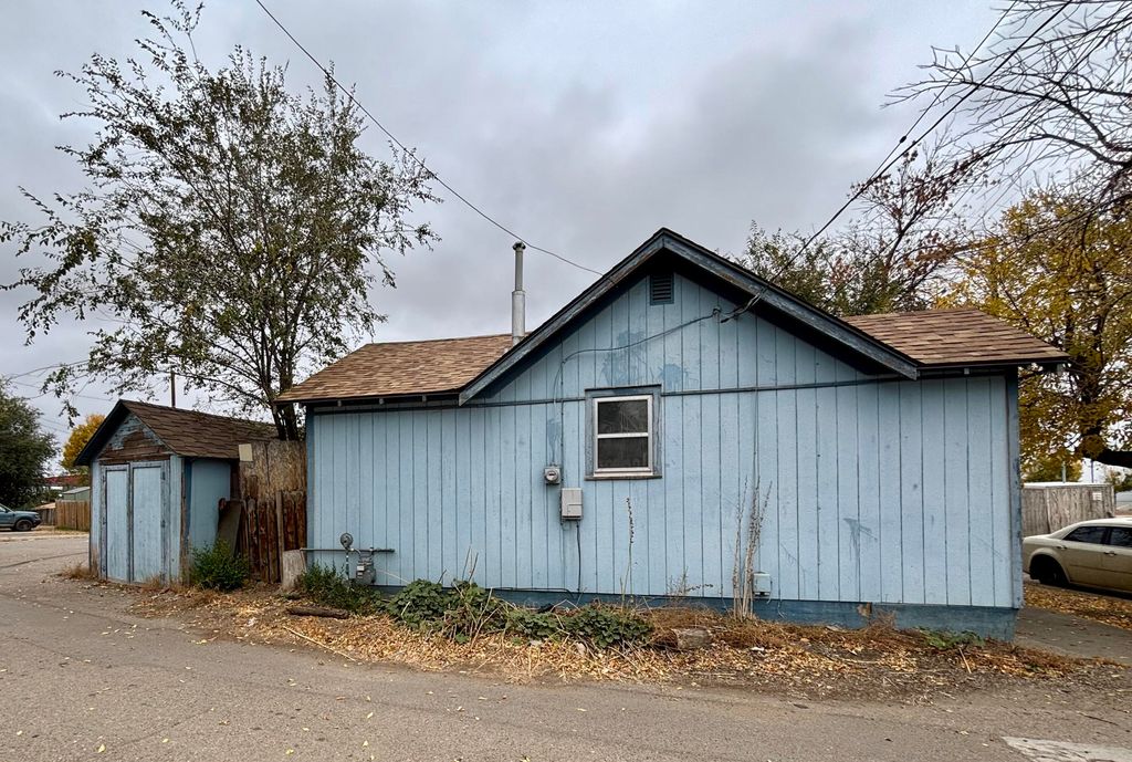 104 12th AVE, Havre, MT 59501 photo 17