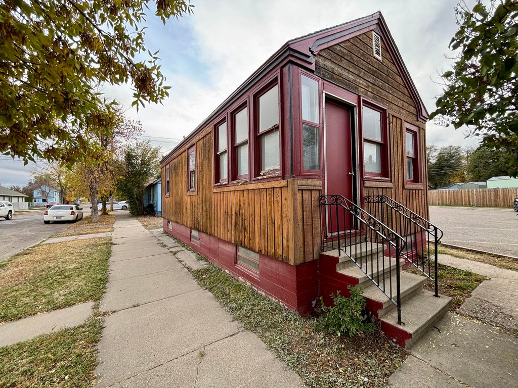 104 12th AVE, Havre, MT 59501 photo 3