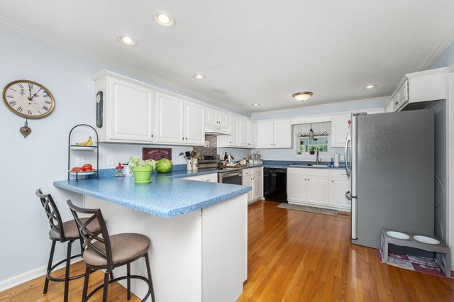 4330 River Ln, Milton, TN 37118