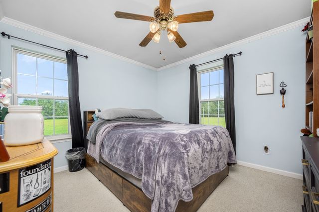 4330 River Ln, Milton, TN 37118