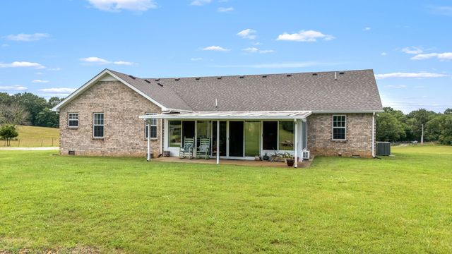 4330 River Ln, Milton, TN 37118