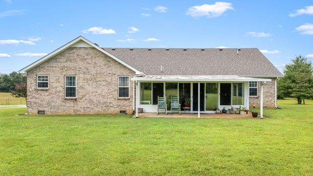 4330 River Ln, Milton, TN 37118