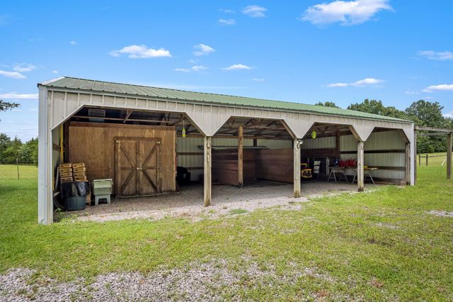 4330 River Ln, Milton, TN 37118