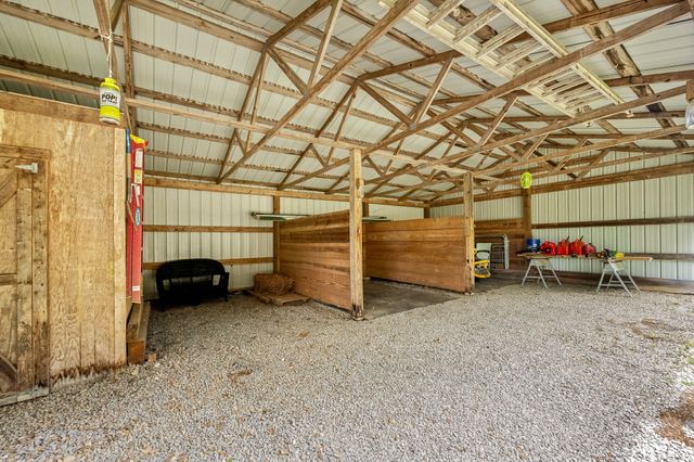 4330 River Ln, Milton, TN 37118