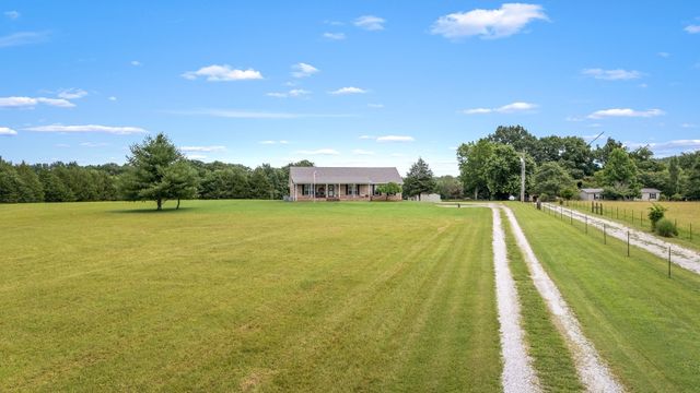 4330 River Ln, Milton, TN 37118