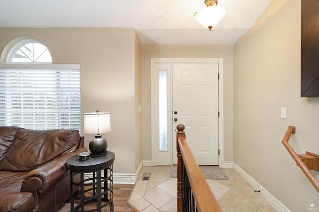 5112 Shadowridge Drive, Manhattan, KS 66503