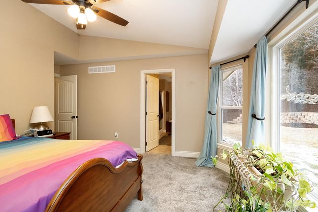 5112 Shadowridge Drive, Manhattan, KS 66503