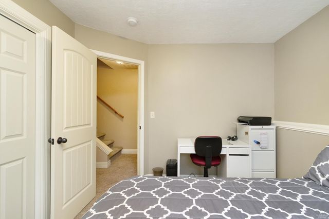 5112 Shadowridge Drive, Manhattan, KS 66503