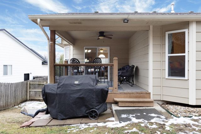 5112 Shadowridge Drive, Manhattan, KS 66503