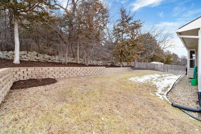 5112 Shadowridge Drive, Manhattan, KS 66503