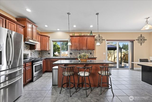 17215 18th Avenue E, Spanaway, WA 98387