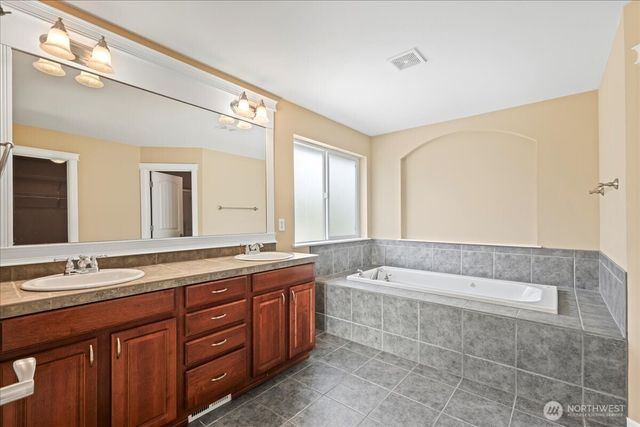 17215 18th Avenue E, Spanaway, WA 98387