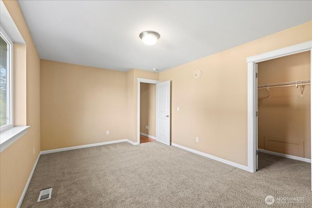 17215 18th Avenue E, Spanaway, WA 98387