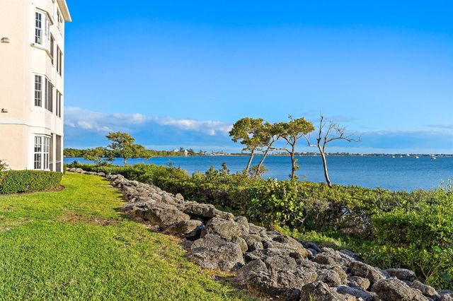 5800 NE Island Cove Way 2107, Stuart, FL 34996