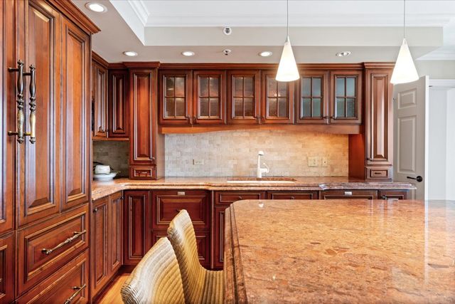 132 E Delaware Place 5906, Chicago, IL 60611