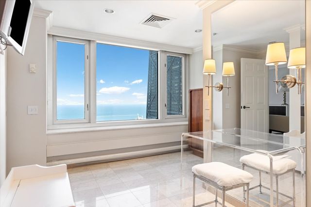 132 E Delaware Place 5906, Chicago, IL 60611