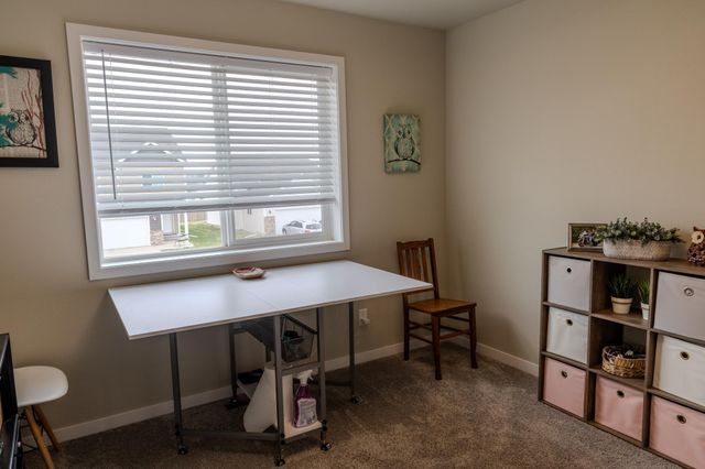 1045 46th Avenue S, Moorhead, MN 56560