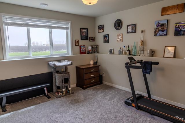 1045 46th Avenue S, Moorhead, MN 56560