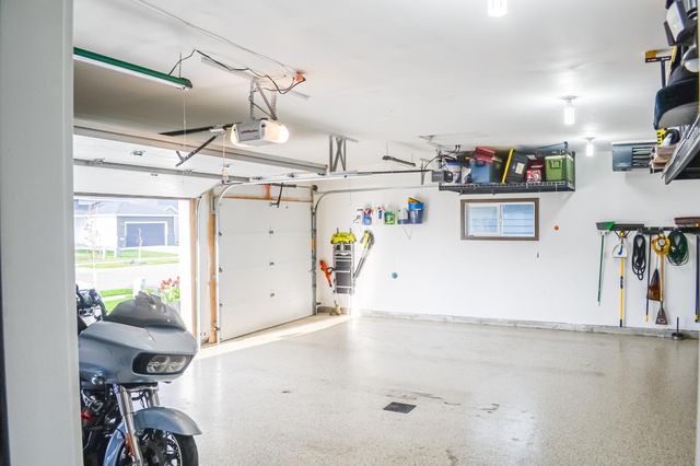 1045 46th Avenue S, Moorhead, MN 56560