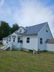 9195 E Arnold Lake Road, Harrison, MI 48625