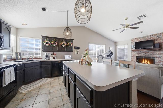 9542 S 96th Avenue, Tulsa, OK 74133