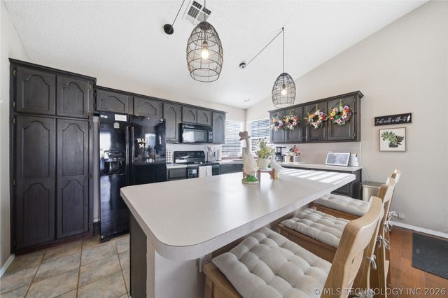 9542 S 96th Avenue, Tulsa, OK 74133