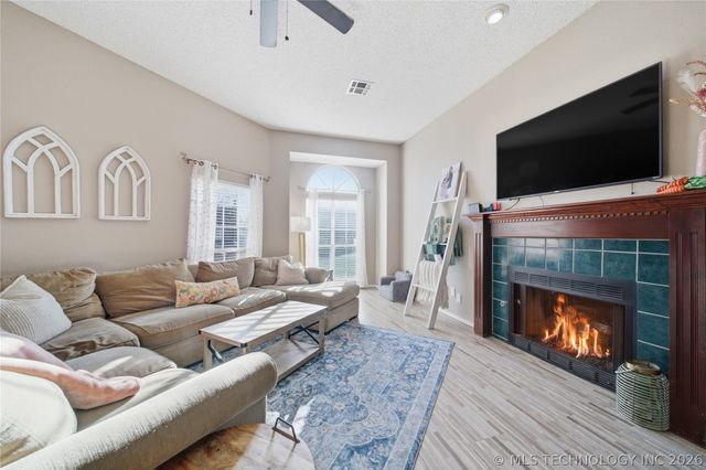 9542 S 96th Avenue, Tulsa, OK 74133