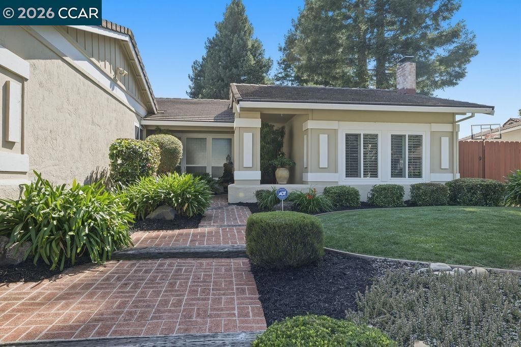 Image 3 of property listing at 503 Haiti Ct, San Ramon, CA 94582