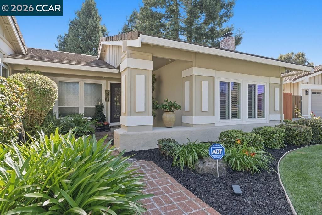 Image 5 of property listing at 503 Haiti Ct, San Ramon, CA 94582