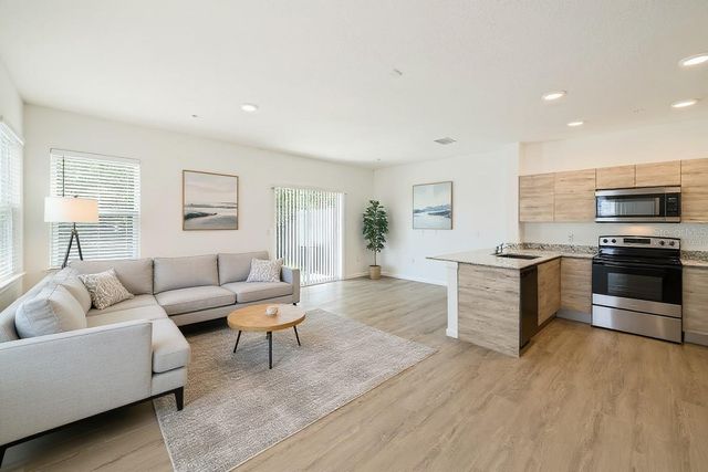 1209 SOUTHSTATION PLACE 306, Orlando, FL 32809