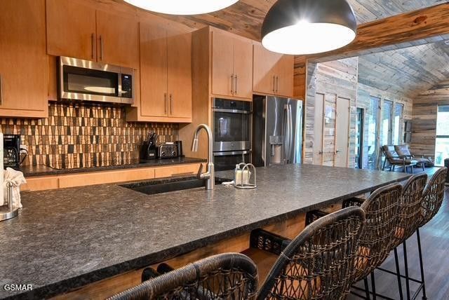 1421 Silver Poplar Lane, Sevierville, TN 37876